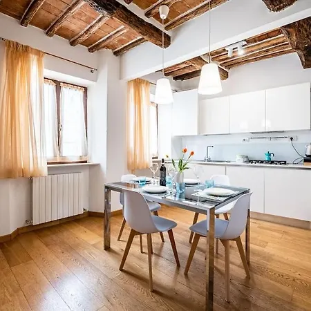 Apartamento 35 Nel Centro Storico Di In The Historic Center Of *