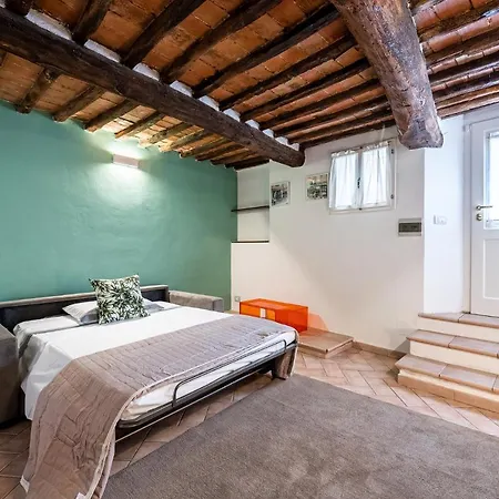 Apartamento 35 Nel Centro Storico Di In The Historic Center Of